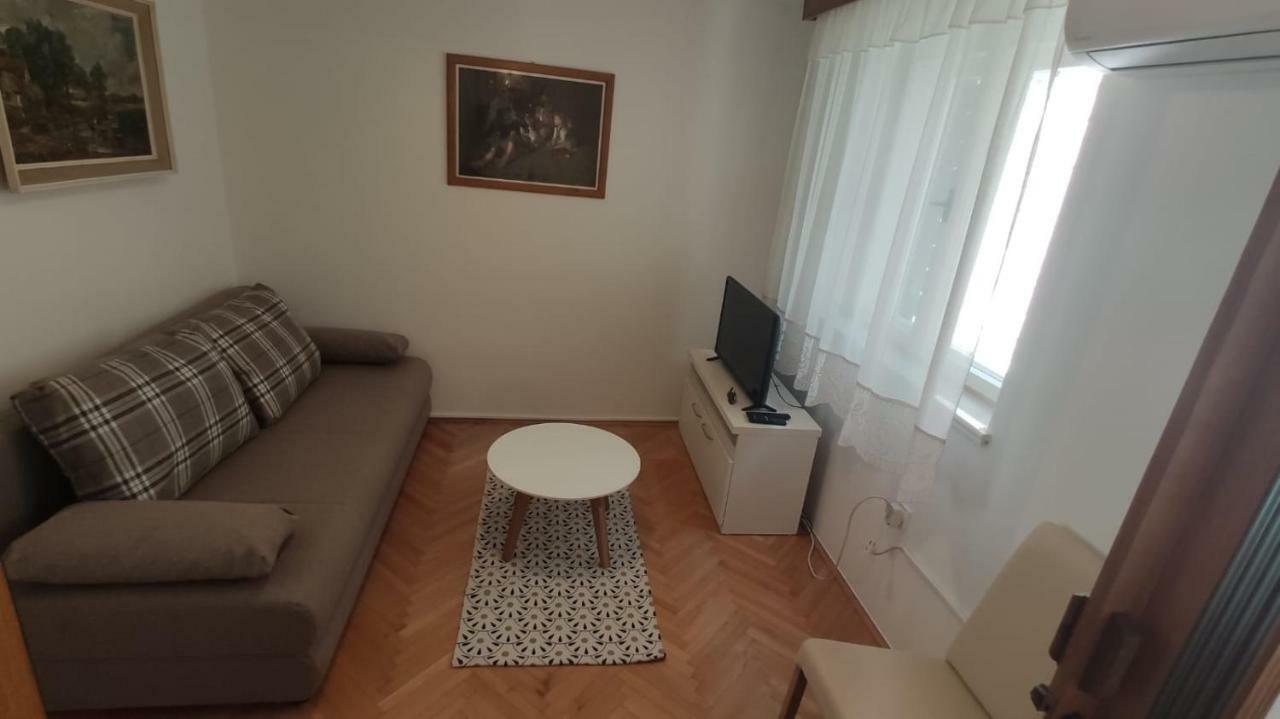 Apartman Lucijan Kaštela 外观 照片
